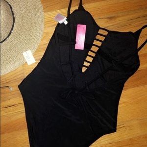 Beautiful black bathingsuit one piece